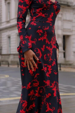 Black & Red Baroque Print Keyhole Detail Ruched Front Midi Jersey Dress 13 Black & Red Baroque Print Keyhole Detail Ruched Front Midi Jersey Dress -Winter Fashion Shop 23217d67aa05b982a8db980c164e0bc0bd2ecb42