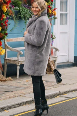 Grey Luxe Faux Fur Coat -Winter Fashion Shop 6dc8856b47787605518bcc1f0eb5c3934590bc92