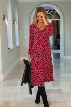 Pink & Black Animal Print Fit & Flare Midi Dress -Winter Fashion Shop 8c0926bc80b168653ca71ccd683f26d8c9af8cf6