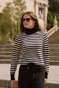 Black & Cream Stripe Print Roll Neck Gold Zip Detail Jumper -Winter Fashion Shop b6e589550a4f786b0bf21fd78841cda3dada14cd