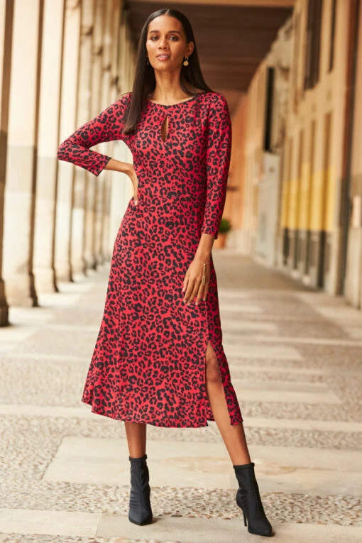 Red & Black Animal Print Keyhole Detail Midi Jersey Dress -Winter Fashion Shop rt 02 s22dj034 018
