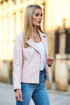 Soft Pink Leather Biker Jacket -Winter Fashion Shop web 115 s21tj211we0001 sa17or01pk0020 086