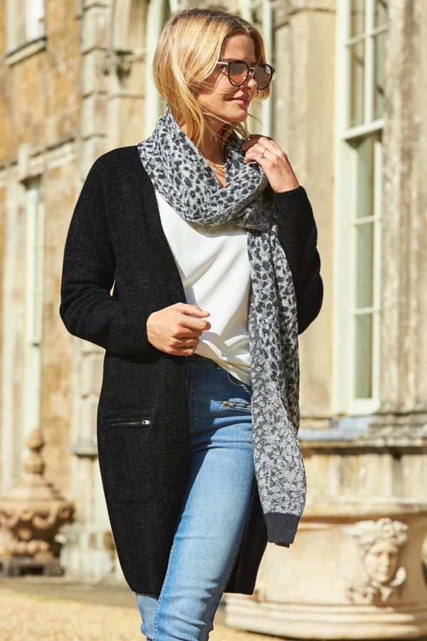 Black Longline Zip Pocket Cardigan 3 Black Longline Zip Pocket Cardigan