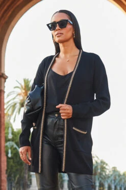 Black Longline Cardigan With Luxe Chain Trim -Winter Fashion Shop web 2307 107 s23tk979bk0001 107 030