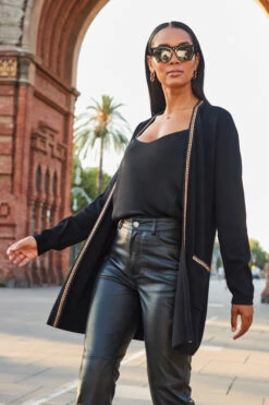 Black Longline Cardigan With Luxe Chain Trim -Winter Fashion Shop web 2307 107 s23tk979bk0001 107 073