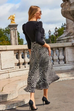 Black & White Geometric Print Two Part Fit & Flare Jersey Dress -Winter Fashion Shop web 2308 62 s23dj268bkwe01 62 263