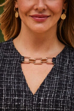 Black Boucle Luxe Belted Pencil Dress With Gold Chain Detail 14 Black Boucle Luxe Belted Pencil Dress With Gold Chain Detail -Winter Fashion Shop web 2309 03 a23ow026bk0001 a23dw091bk0001 s20as002be0027 aw19as01mi0001 a23ac064bk0001 03 187