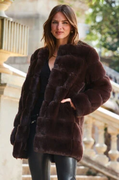 Dark Brown Faux Fur Coat -Winter Fashion Shop web 2309 142 a23ow019pt0004 142 066