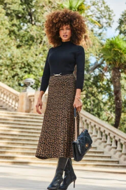 Natural Animal Print Two Part Knitted Midi Dress 11 Natural Animal Print Two Part Knitted Midi Dress -Winter Fashion Shop web 2309 16 a23dk627bkbn01 16 039