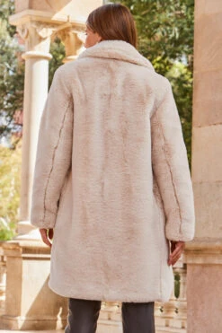 Cream Luxury Faux Fur Coat 21 Cream Luxury Faux Fur Coat -Winter Fashion Shop web 2309 92 a23ow023nl0001 92 270