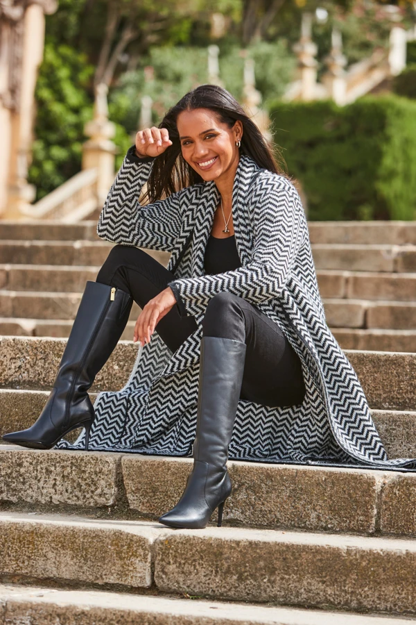 Black & White Herringbone Knit Longline Cardigan With Scarf 7 Black & White Herringbone Knit Longline Cardigan With Scarf - Image 5