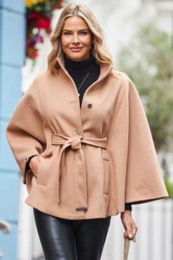 Camel Faux Wool Belted Cape Coat -Winter Fashion Shop web 2310 03 a23ow074be0040 a20tk008bk0001 s22bp003bk0001 03 103