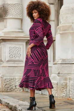 Pink & Black Geometric Print Belted Midi Dress -Winter Fashion Shop web 2310 30 a23dw039pkge01 30 127