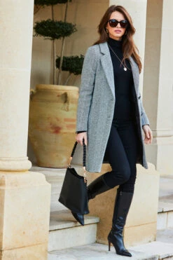 Black & White Herringbone Wool Mix Coat -Winter Fashion Shop web 30 s23ow009bkwe01 a21bd011bk0001 s23tj026bk0001 001