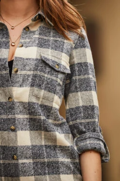 Grey & Ivory Checked Soft Touch Shirt -Winter Fashion Shop web 63 a21tw103nlch s22bp001bk a21fw066bk 107