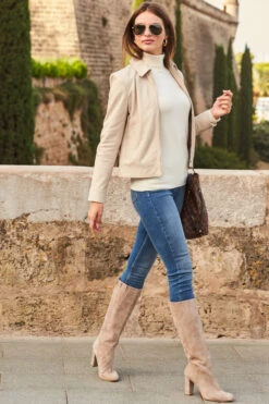 Ecru Collared Leather Jacket -Winter Fashion Shop web 88 a22ol003eu0001 a20tk008nl0001 214