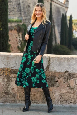 Black & Green Floral Print Sweetheart Neckline Midi Jersey Dress 12 Black & Green Floral Print Sweetheart Neckline Midi Jersey Dress -Winter Fashion Shop web rt 26 s22dj010bkfl01 188